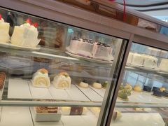 面包甜点陈列柜-西村叔叔的店·面包·甜品·蛋糕(清河万象汇店)