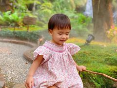 -Chom Cafe and Restaurant