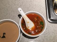 番茄浓汤配牛肉粒-海底捞大排档火锅(悦荟广场店)