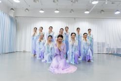 -深舞形体民族舞蹈工作室