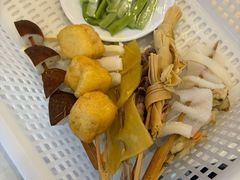 -万记麻辣烫国展总店