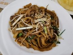 干炒牛河-茶港·点心·啫啫煲(范湖万达广场店)