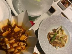 纸锅麻婆豆腐-穹六人间 people 6(岳阳路店)