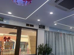 点击看大图 -蕾特恩专业祛痘.面部皮肤管理