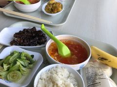 -同济大学本部学苑饮食广场