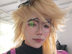 -魔法日记三坑cosplay换装自拍体验馆