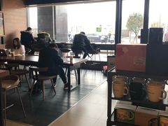 大堂-星巴克(长沙麓南广场店)