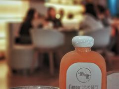 醉桃花-周三的情书花园餐厅(江北店)