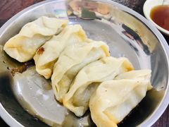 -黄阿姨锅贴大王(万航渡路店)