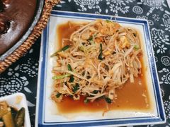 -八两八金·莱芜特色炒鸡(市南漳浦路店)