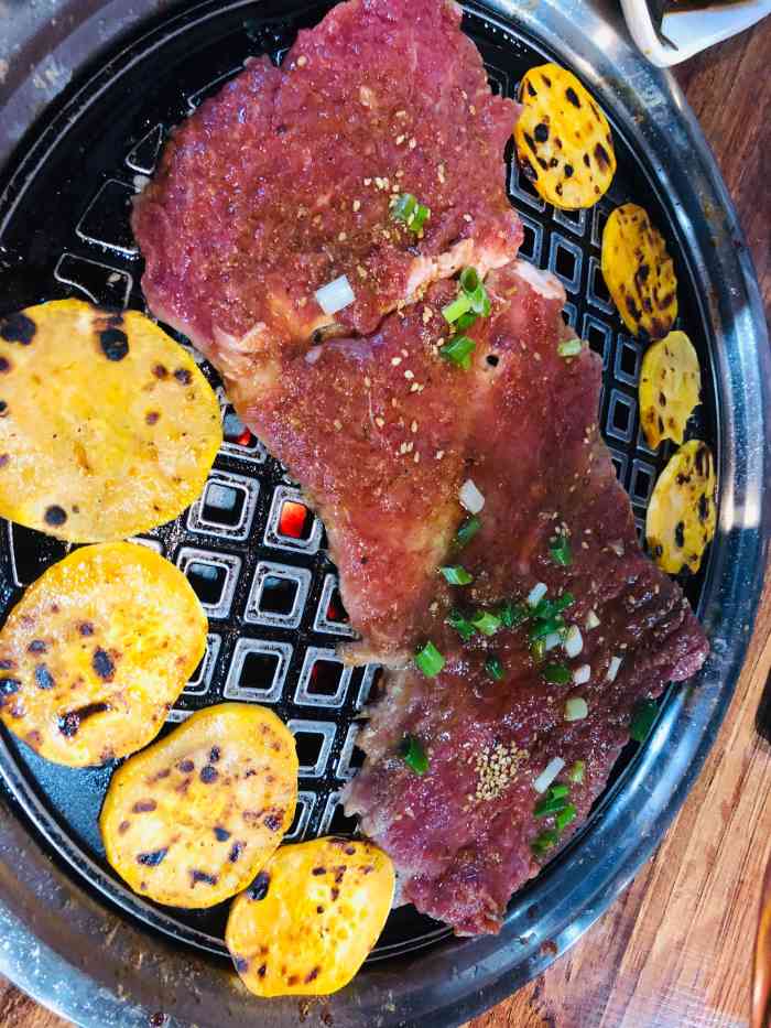 牛将军烤肉-"和朋友去天津玩吃的这家,店门在侧面,不是.