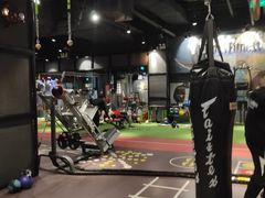 -VLines耀能运动24小时·月付制健身(京广桥店)