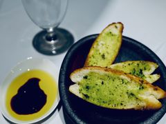 餐前面包-Erman岩烧牛排(虹桥南丰城店)