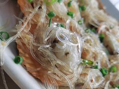 蒜蓉粉丝蒸扇贝-明记海鲜大排档(巽寮湾店)