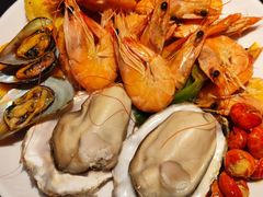 -涨巢·潮玩水疗局