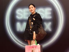 -上海跨国采购会展中心