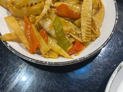 -鱼窝棚柴火铁锅炖(富山屯店)