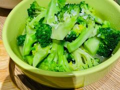 蒜蓉酱焗西兰花-小雅木姜子烤鸡·贵州菜(鸿通城店)