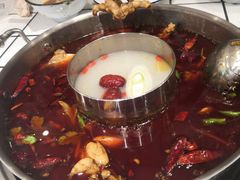 -蛙两只美蛙鱼头火锅(恒茂店)