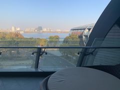 -上海滴水湖皇冠假日酒店