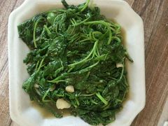 -云河农家乐饭店(福禄缘树山店)