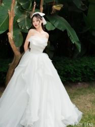 -Lady  Jane高端婚纱礼服馆