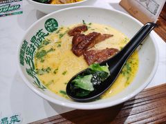 猪骨汤猪软骨-和府捞面(金山万达店)