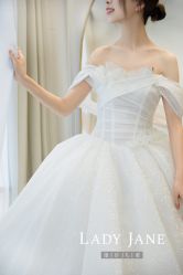 -Lady  Jane高端婚纱礼服馆