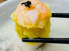 明虾蟹籽烧卖-赏点粤式点心(广州塔店)