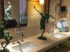 -上海衡山路十二号华邑酒店