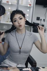 -红馆妆造(中央大街店)