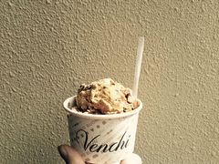 -VENCHI 闻绮(上海佛罗伦萨小镇店)