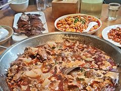 -大众跷脚牛肉馆·非遗传承单位(峨眉山店)