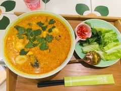 -越弥越南传统美食馆