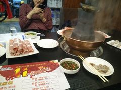 -楼外楼大刀肉传统火锅居(繁荣路店)