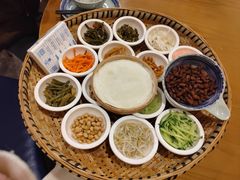 -包整·丝娃娃(一览甲秀楼风景店)