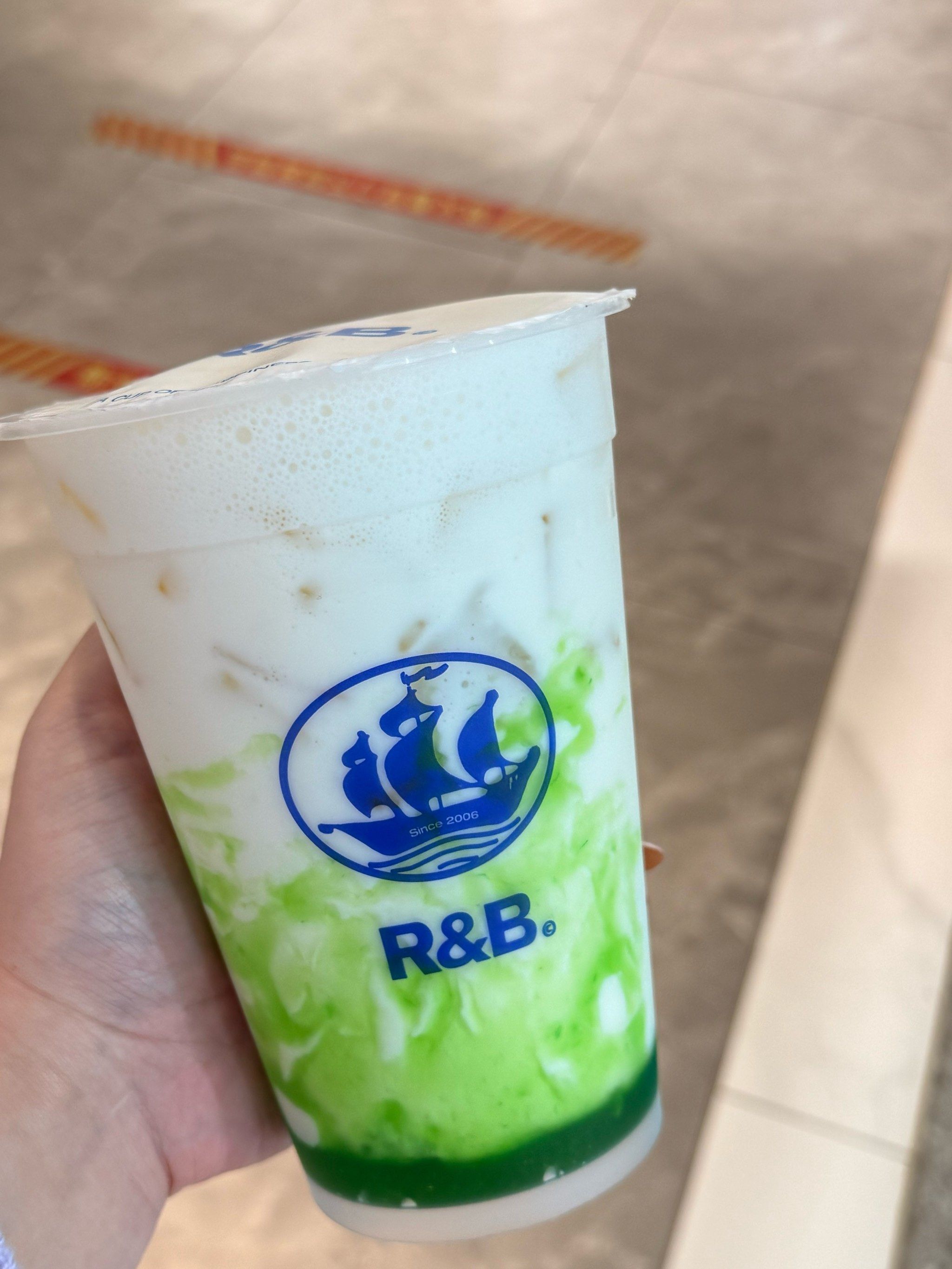 被新疆 rb 酸奶征服,准备开店家人们觉得我