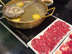 -潮汕三宝鲜牛肉火锅