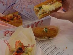 -Pinchy's Lobster & Champagne Bar