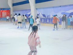 -正佳冰河湾真冰滑冰场