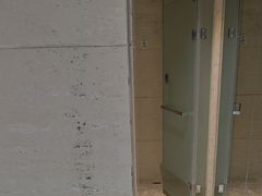 -皇马海口湾海景酒店(万绿园秀英港店)