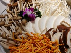 -八珍玉食鸡煲·打边炉(印象城店)