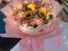 -玫瑰之约(花之语鲜花店)