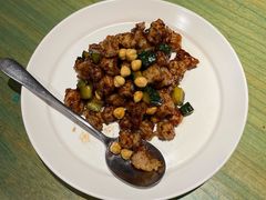 醬爆榛子肉丁-京味斋·北京烤鸭(北京南站洋桥店)