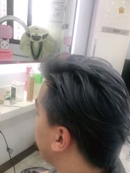 -镁连社·美联社