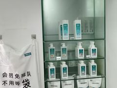 -福奈特洗衣·洗鞋·奢侈品护理(长阳路店)