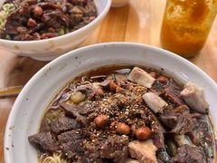 -阿阳牛腩腌面店