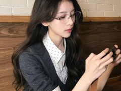 -美式眼镜·授权蔡司.依视路.尼康.豪雅.明月(人民广场店)