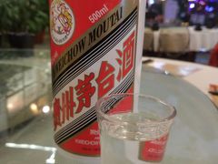 -刘姐啤酒鱼民族演艺餐厅(西街总店)
