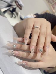 -艾珂·美甲美睫